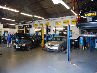 Best Fit Glasgow SeatServicing, MOT and Tyres Site